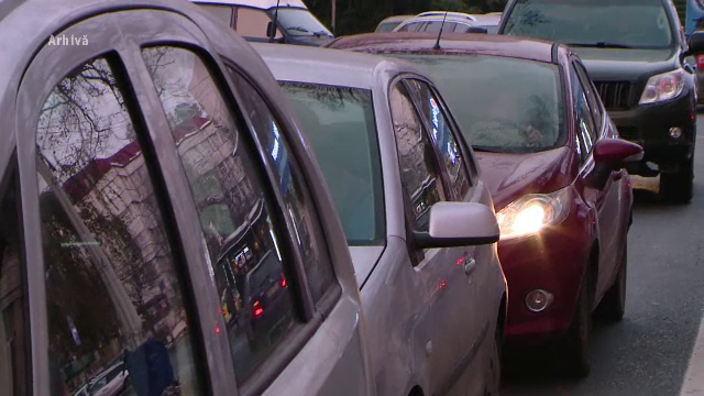 Modificarea Codului rutier din Italia îi pune în dificultate pe românii cu maşinile înmatriculate în ţară