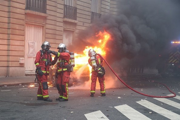 PROTESTE VESTE GALBENE PARIS - 19