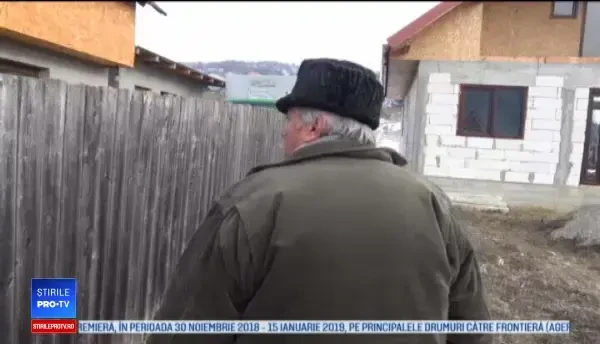 Stare de alertă într-o localitate din Bacău. Oamenii cer măsuri după ce urșii le-au omorât animalele