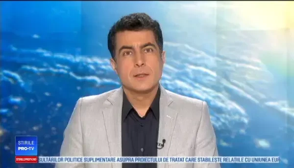 Sute de oameni au privit aprinderea luminiţelor din bradul de la Vatican