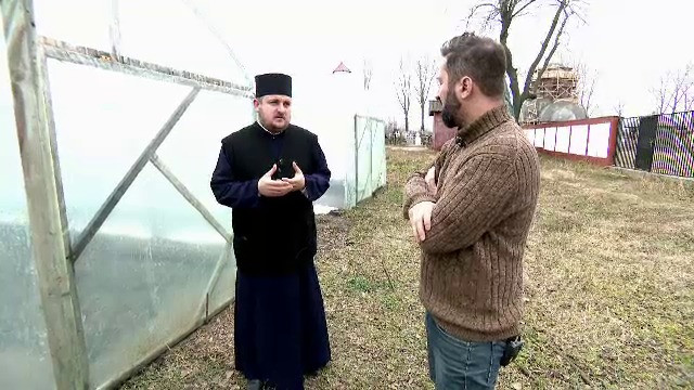 Frații Florin și Bogdan Danu, preoții care înalță catedrale în sufletele copiilor flămânzi din satele sărace din Teleorman