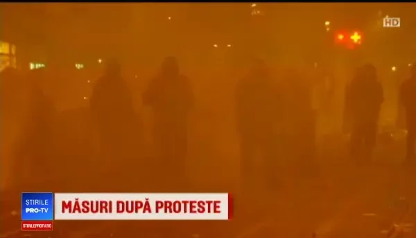 Președintele Franței va ține un discurs, după protestele violente ale ”vestelor galbene”