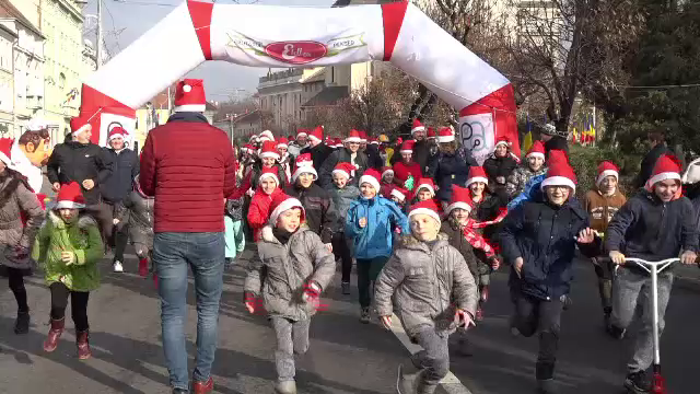 Sute de oameni au alergat în Târgu Mureș ca să strângă bani pentru copiii săraci