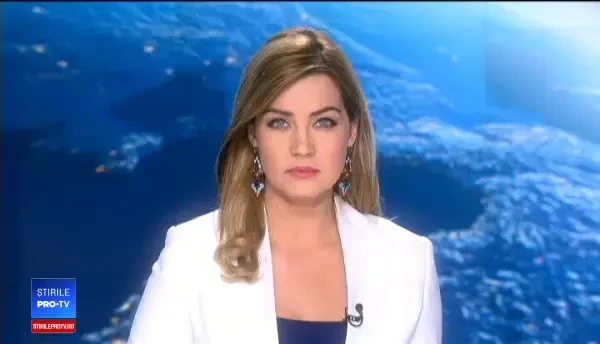 Intervenție periculoasă a pompierilor clujeni pentru salvarea a 2 vulpi