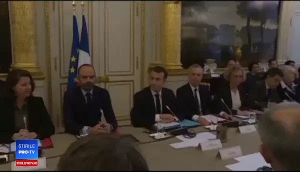 Macron, avertizat de Vestele Galbene înainte de discurs. ”În curând, vom vorbi de insurecţie"