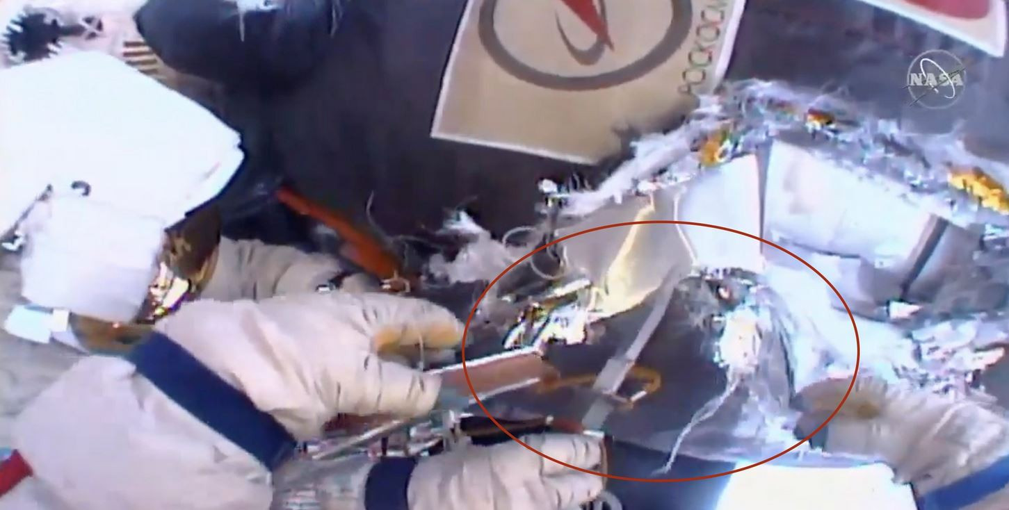 ”Un cosmonaut rus a scos un cuțit și înjunghiat naveta”. Scene uluitoare, filmate în spațiu. VIDEO