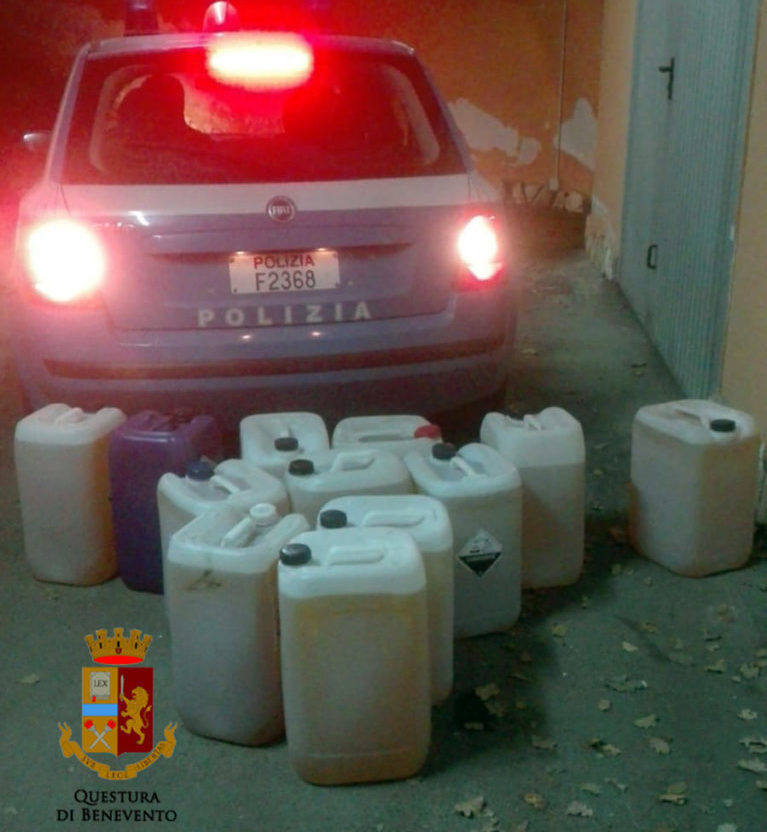 Situația incredibilă în care a fost surprins un român, în Italia. Ce transporta cu mașina