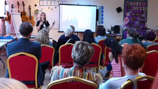 Programul de formare pentru profesori merge greu. Niciun curs într-un an