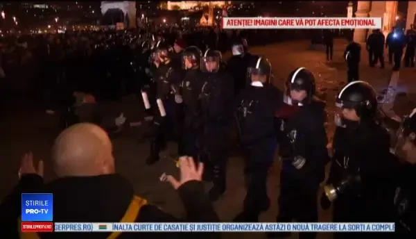 Proteste violente în Budapesta, după o lege controversată. Reacția lui Viktor Orban