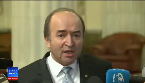 Toader l-a evitat pe Iohannis la ședința CSM. Ministrul Justiției, prezent după plecarea președintelui