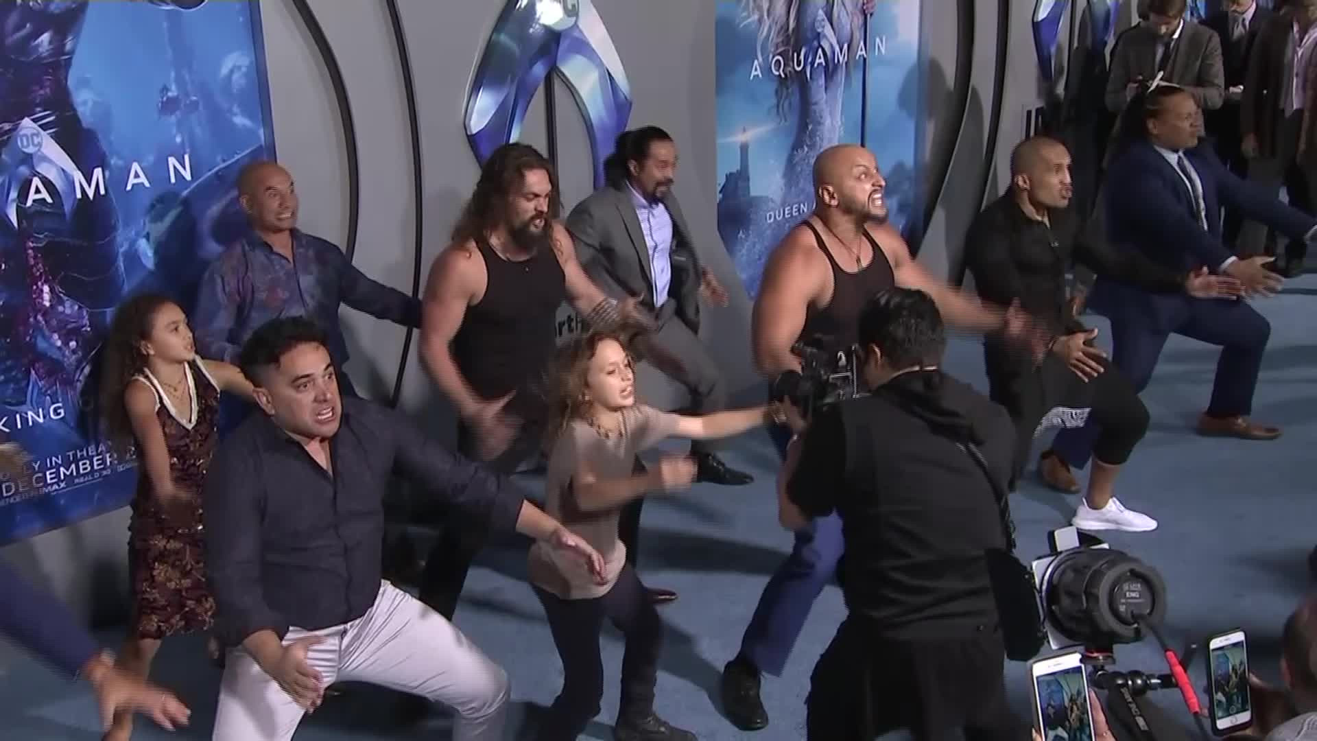 Un actor celebru, cunoscut pentru Game of Thrones, haka în fața presei