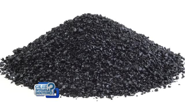 Cărbunele activ, indispensabil în farmacia de acasă. Poate salva vieți