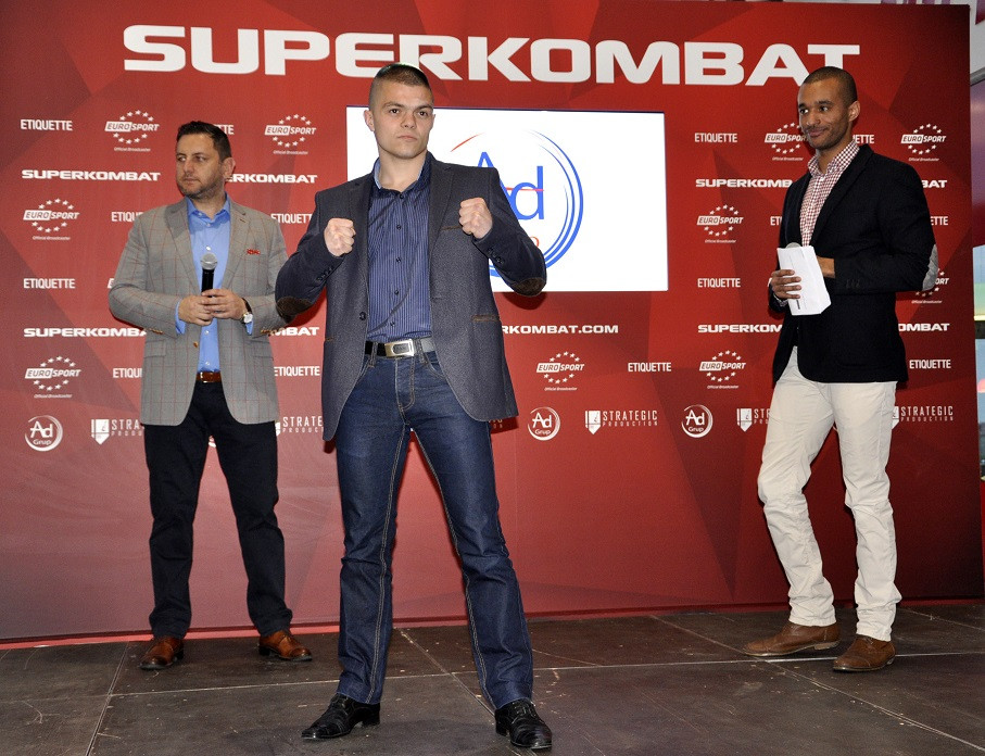 Campion K1, prins când îi vindea droguri unui poliţist sub acoperire, în Oradea