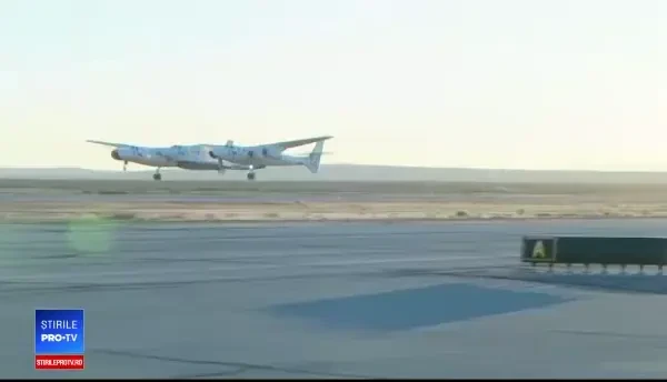 Primul test de zbor spaţial, cu echipaj la bord, făcut de o navetă Virgin Galactic
