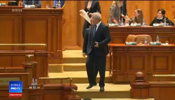 Opoziţia a depus moţiunea "Ajunge! Guvernul Dragnea - Dăncilă, ruşinea României”