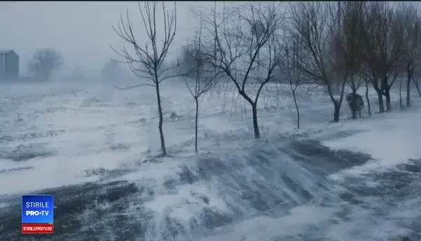 Cod Portocaliu de ninsori şi viscol. 11.000 de forțe de ordine mobilizate
