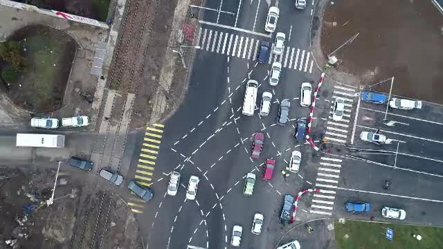 Premieră românească: autostrada ce se termină într-o trecere de pietoni. Reacţia şoferilor