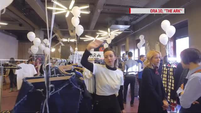 Haine şi accesorii de la designeri români la preţ redus, la târgul Crazy Christmas