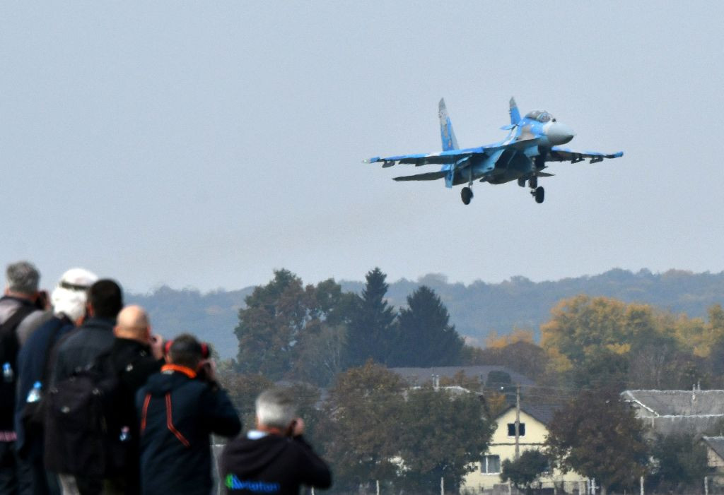 Tragedie aviatică în Ucraina. Un avion al armatei s-a prăbușit