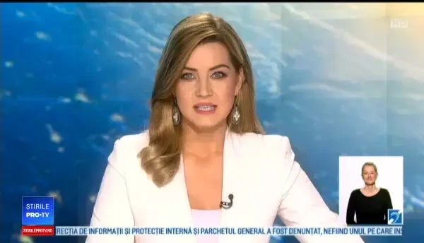 Haine şi accesorii de la designeri români la preţ redus, la târgul Crazy Christmas