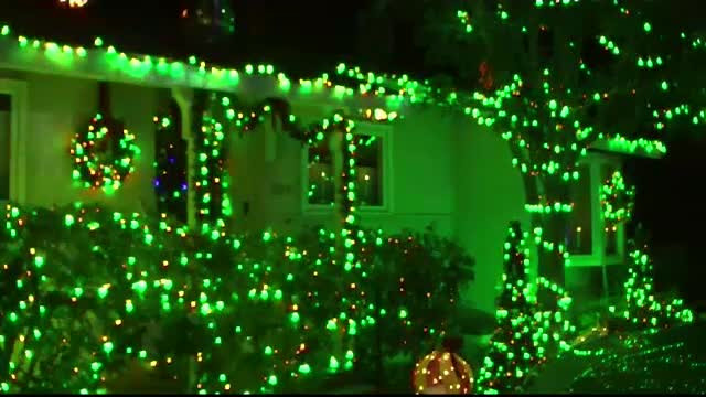 Un american a muncit 40 de ani la decoraţiunile de Crăciun de pe casă. Ce a rezultat