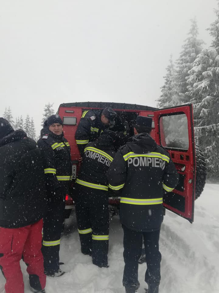 ninsoare, vreme rea, iarna, incidente