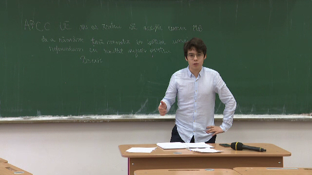 Cursuri de dezbatere pentru liceeni. Ce spune un tânăr despre politicienii români