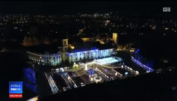 Târgul de Crăciun din Sibiu, pe model bavarez, atrage turiști din Canada, SUA sau Japonia