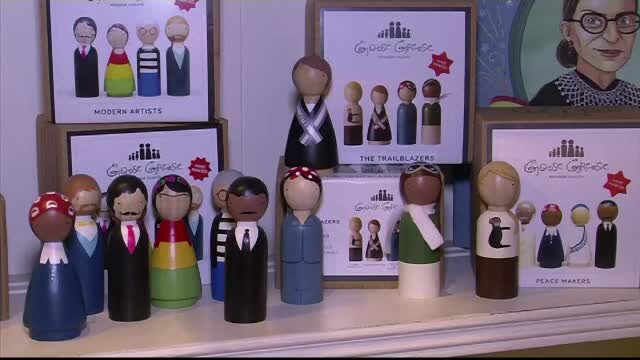 Jucării pentru bebeluşi inspirate de mişcarea #MeToo. "E o mare responsabilitate"