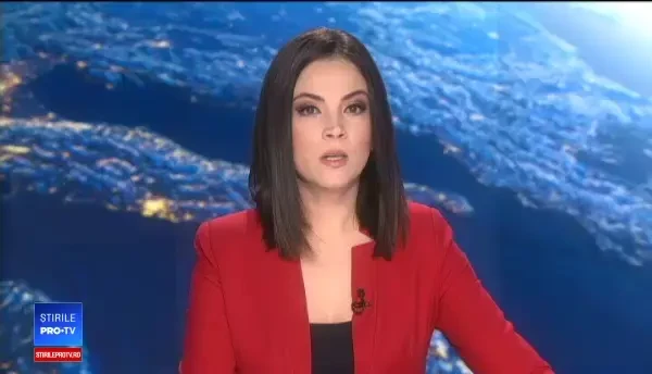 Un şofer s-a salvat în ultima clipă din maşină cuprinsă de flăcări. Incidentul, filmat de martori