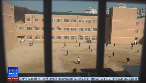 Țara în care bătrânii aleg să meargă la închisoare ca să facă rost de bani