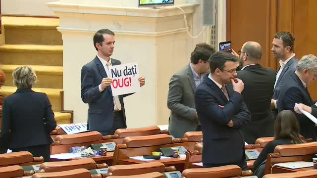 opozitia in Parlament