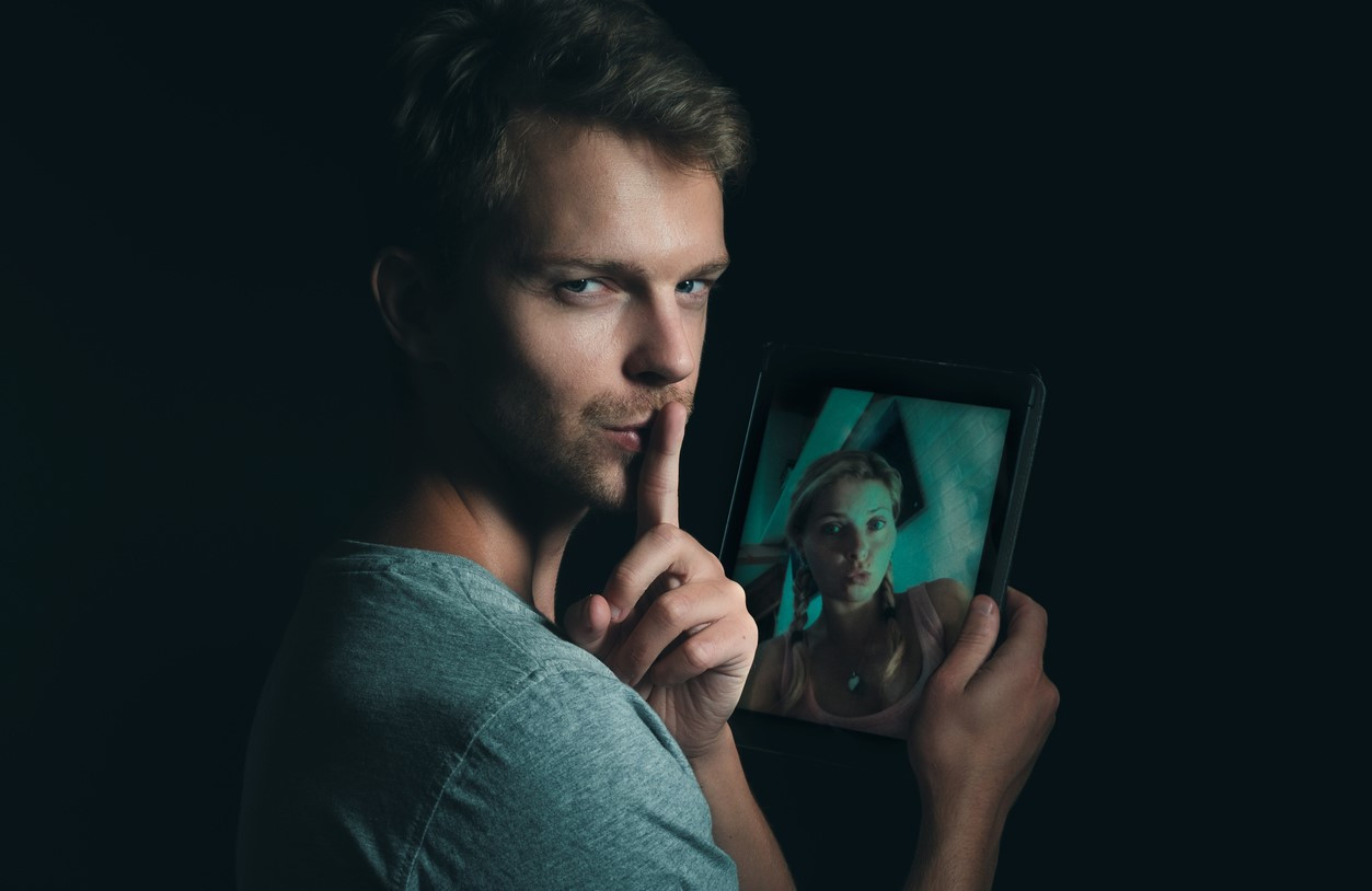 Cele mai mari “ȚEPE” din online dating. Sigur bifezi măcar una