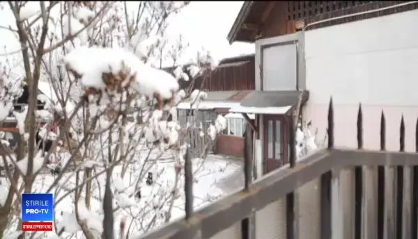 Bătrân din Brașov atacat și jefuit noaptea, în casă. Câți bani avea într-o căciulă