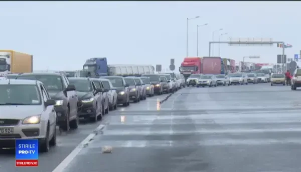 Trafic de coșmar la punctele de intrare în țară din Vest. ”În sfârșit ajung acasă”