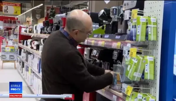 Doi bunici i-au luat nepoatei un cadou de Crăciun special: ”Un aparat de ras și o cremă”