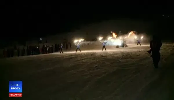 Zeci de turiști au împânzit pârtiile din Poiana Brașov. Buget ”nelimitat” pentru unii