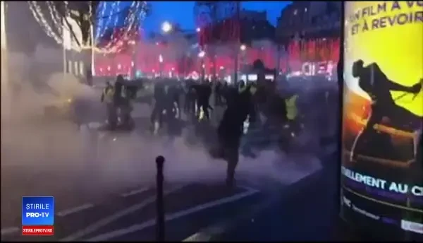 Scene dramatice în timpul protestelor vestelor galbene. Polițiști, aproape să fie linșați