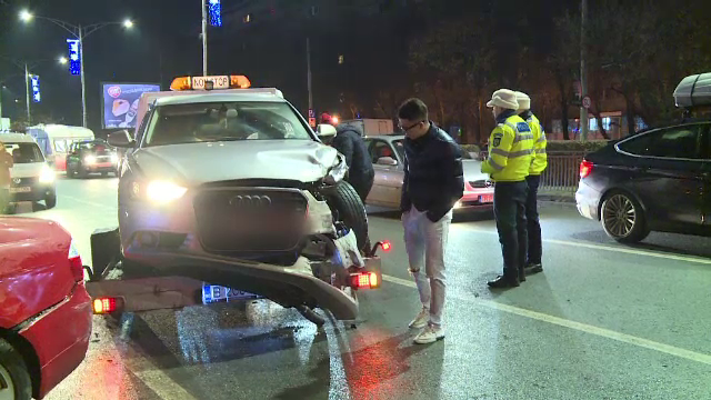 Polițist învinuit pentru producerea unui accident, în Capitală. Reacția șoferilor