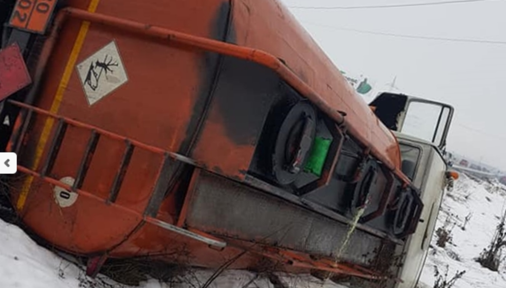 Cisternă cu motorină răsturnată pe DN1, în judeţul Cluj