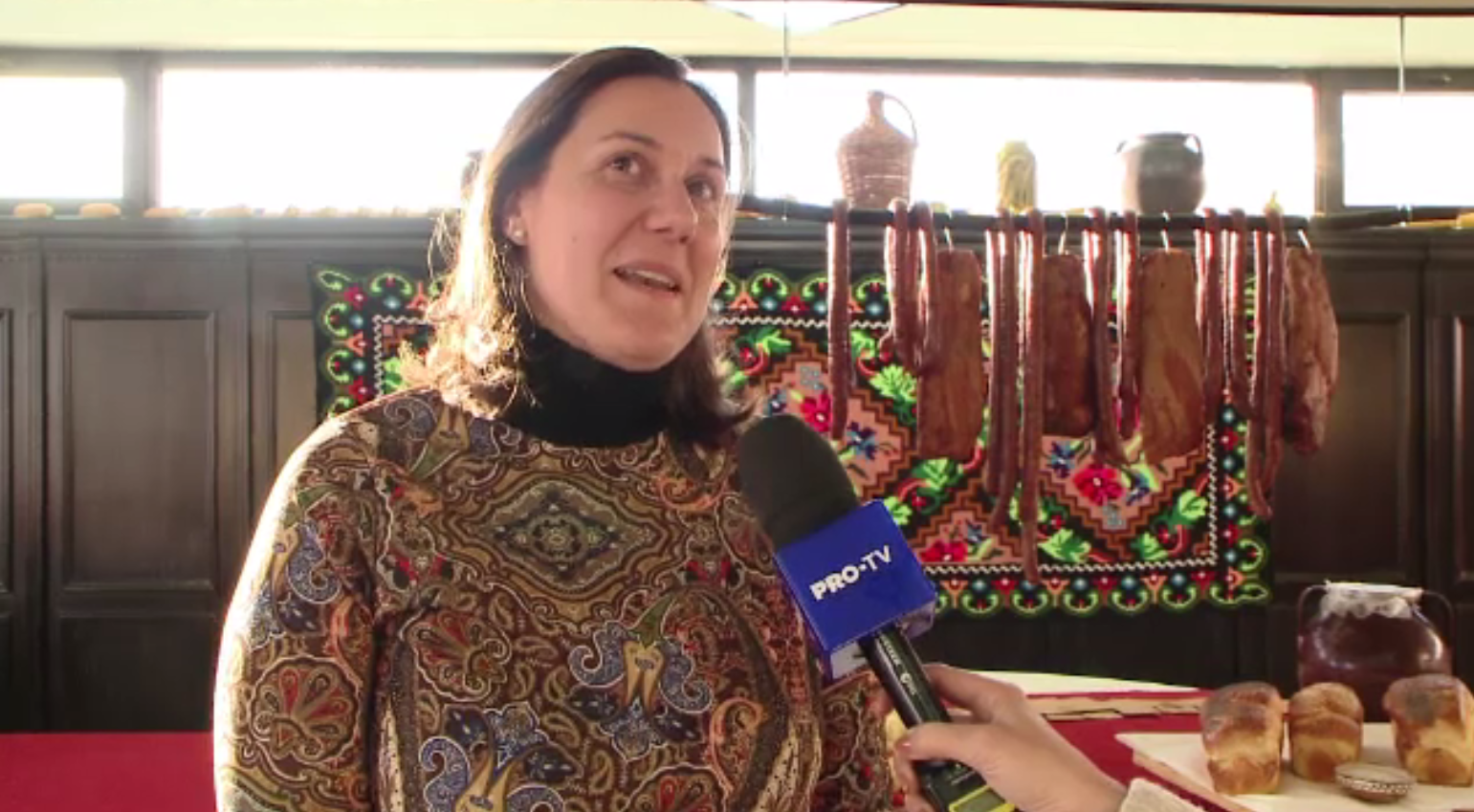 Motivul pentru care o tânără din Spania a deschis o pensiune în Bucovina