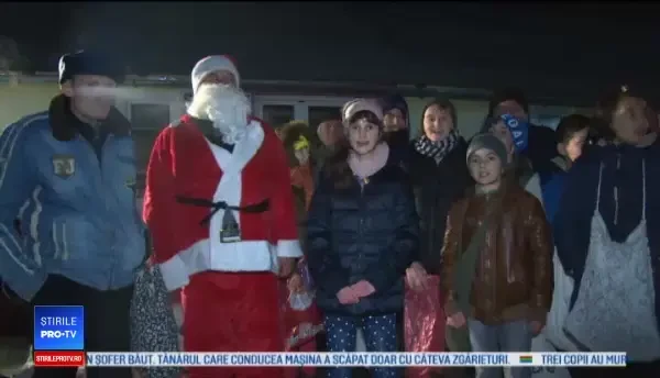 Cum a schimbat un primar din Argeş obiceiul colindatului. Reacția sătenilor