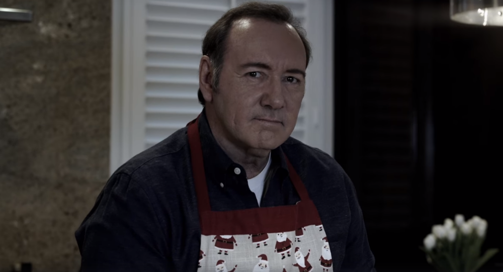 VIDEO bizar cu Kevin Spacey, chiar când actorul a fost pus oficial sub acuzare în SUA