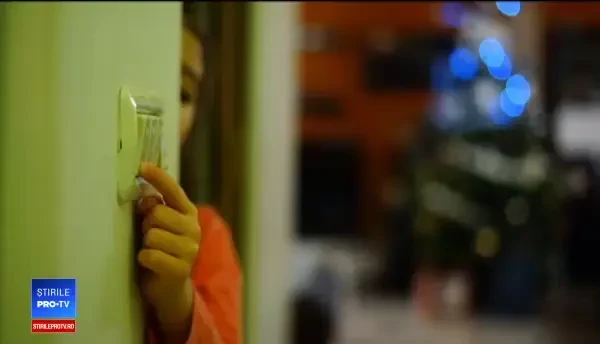 Reacțiile copiilor după ce au văzut ce cadouri a lăsat Moș Crăciun sub brad