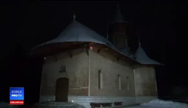 De fiecare Crăciun, credincioșii din Bacău se duc la mănăstirea Diaconeşti. Ce este special