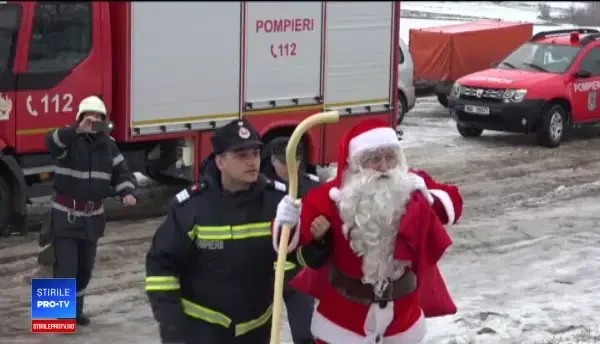 6 frați din județul Vaslui au fost făcuți fericiți de câțiva pompieri cu suflete mari