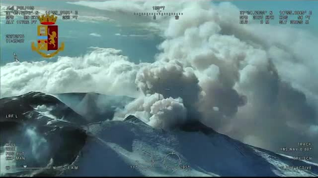 Peste 1.000 de cutremure în sudul Italiei, după ce vulcanul Etna a erupt