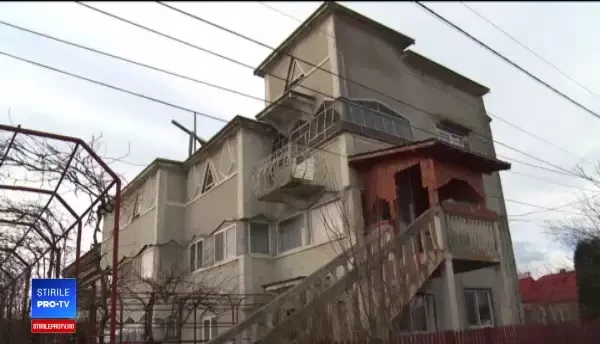 A murit înecat cu cozonac. Rudele spun că a mâncat cu poftă, deși avea probleme cu dantura