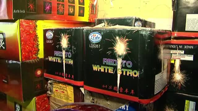 Mii de artificii fără acte, depistate în Mureș. Opt suspecți sunt cercetați