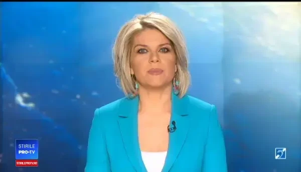 Opt răniți după ce un șofer a virat brusc la stânga. O gravidă și trei copii, la spital